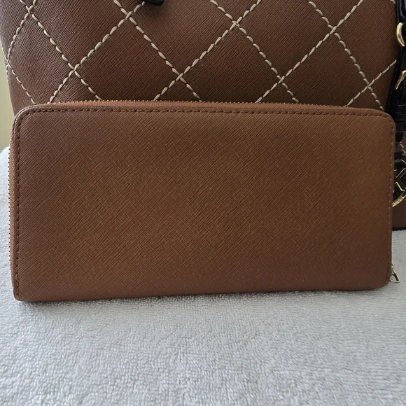 Michael Kors Satchel with Wallet Set - Picture 15 of 16